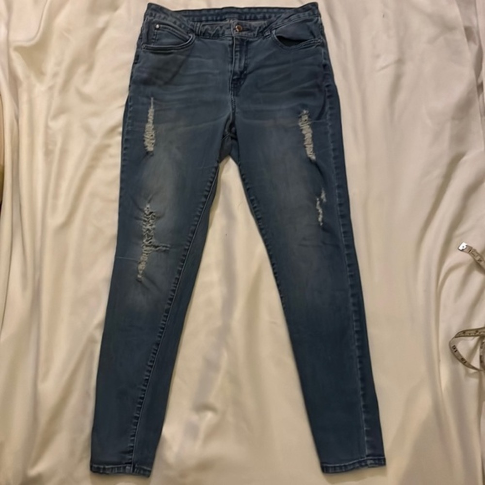 J Lo Jennifer Lopez Distressed Skinny Jeans